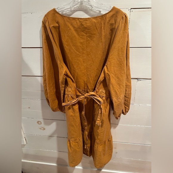 Ava & Vic Women's Size 1X Mustard Yellow Dress, plus size, tie back, EUC, modest - Picture 2 of 5